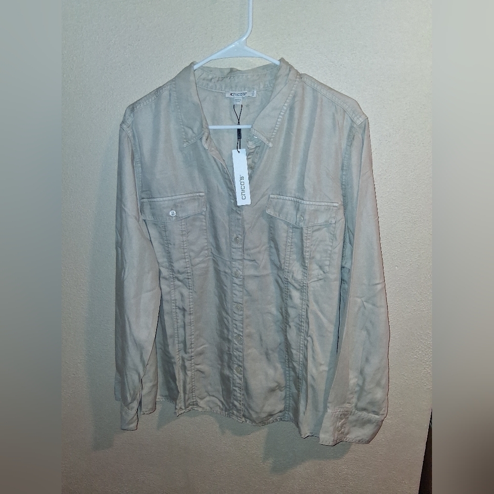Chico's NWT Denim Split Cuff Button Dowb Top Chambray 100% Lyocell Tan 4/XXL/20